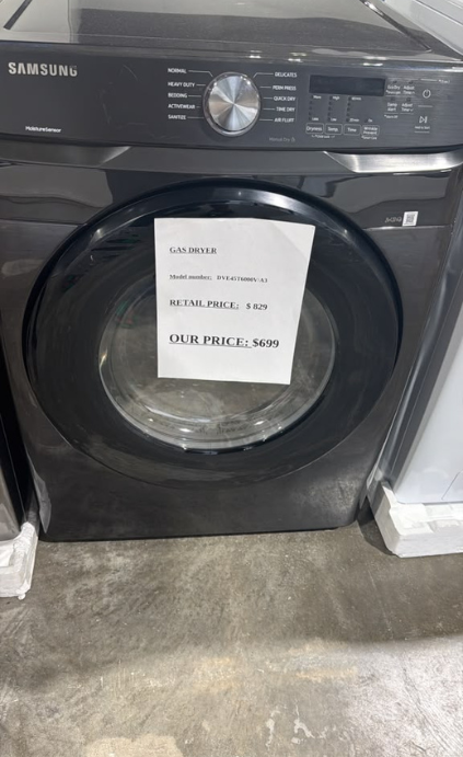 Samsung Dryer, Black (sign: 'GAS DRYER')